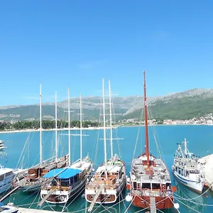 And Porat *** Stobrec